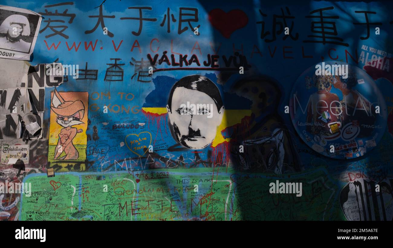 Graffiti von Putin als Hitler in Prag Stockfoto