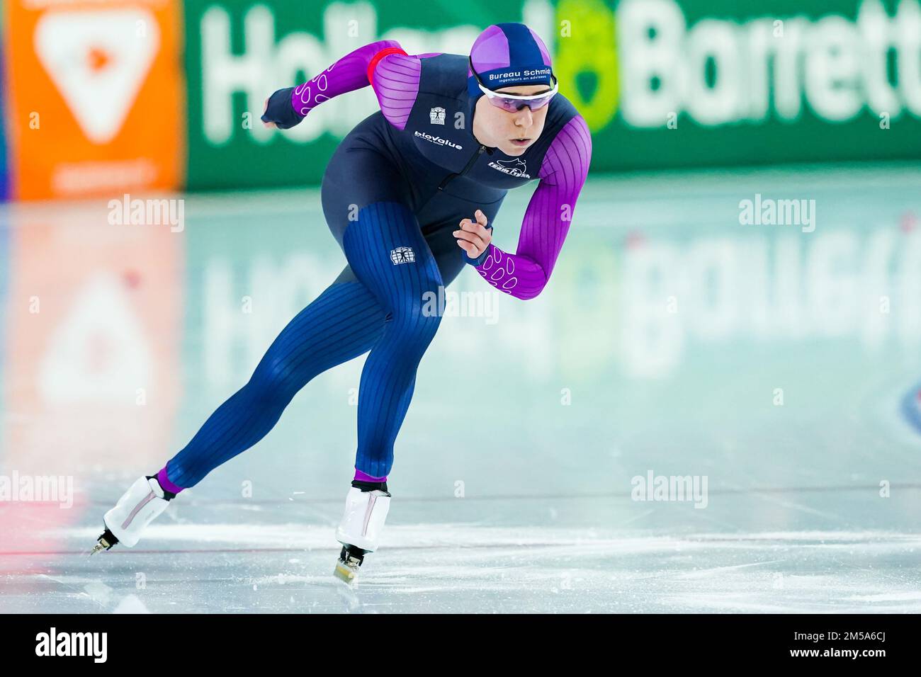 HEERENVEEN, NIEDERLANDE - DEZEMBER 27: Anna Boersma aus den Niederlanden, die am 27. Dezember 2022 beim KNSB Speed Skating NK Sprint am 500m. Juli in Heerenveen, Niederlande teilnimmt (Foto: Andre Weening/Orange Pictures) Stockfoto