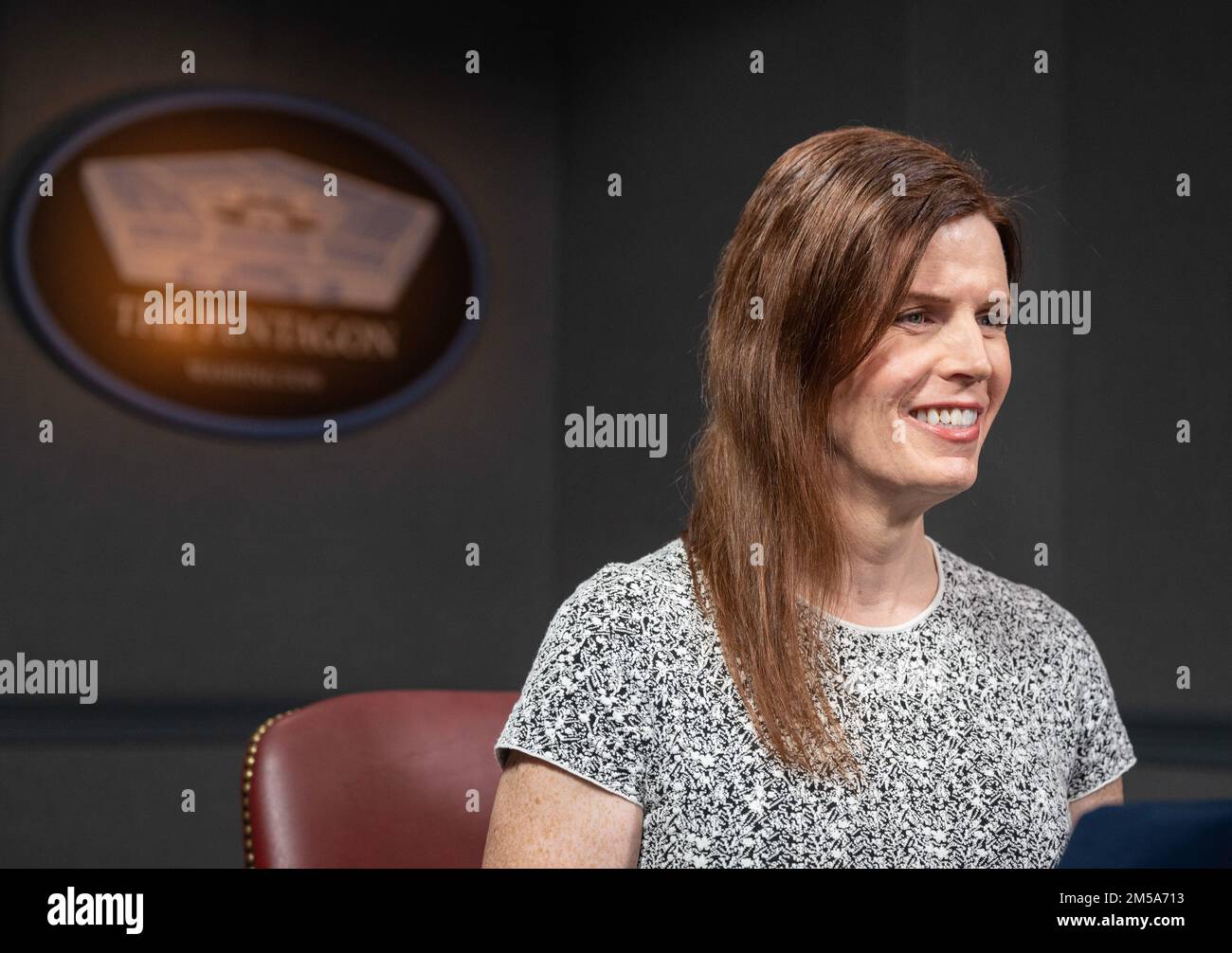 Assistant Secretary of Defense for Readiness Shawn Skelly spricht während des Center for a New American Security Mission Brief, „Strategic Readiness: Meeding the Challenges of Today and Tomorrow“, am 15. Februar 2022 im Pentagon, Washington, D.C. Stockfoto