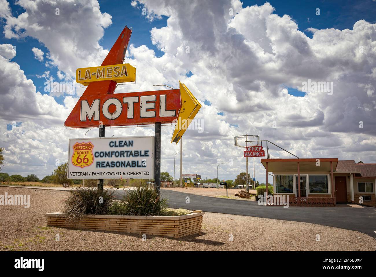 Der Veteran hat das La Mesa Motel an der historischen Route 66 in Santa Rosa, New Mexico, betrieben. Stockfoto