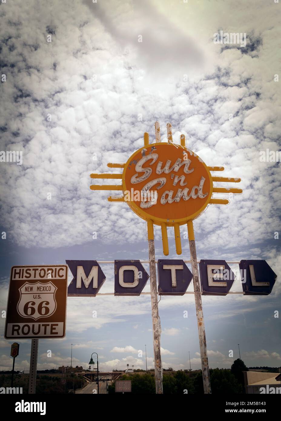 Das Sun'n Sand Motel an der historischen Route 66 in Santa Rosa, New Mexico. Stockfoto