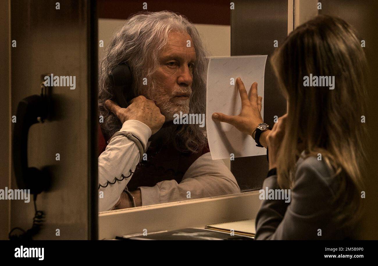 MINDCAGE, von links: John Malkovich, Melissa Roxburgh, 2022. ph ...
