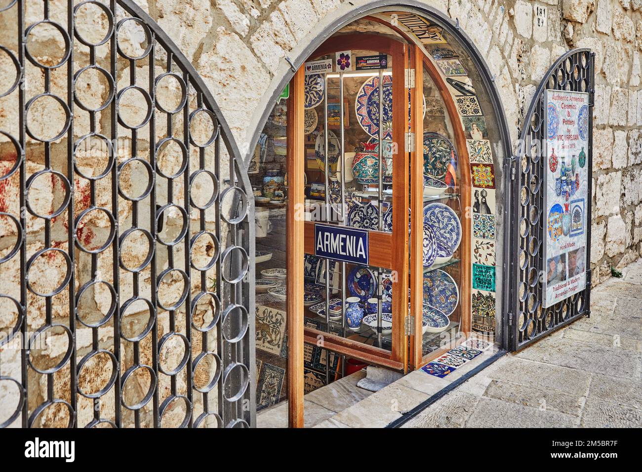 Geschäft in der Altstadt von Jerusalem im Armenischen Viertel. Stockfoto