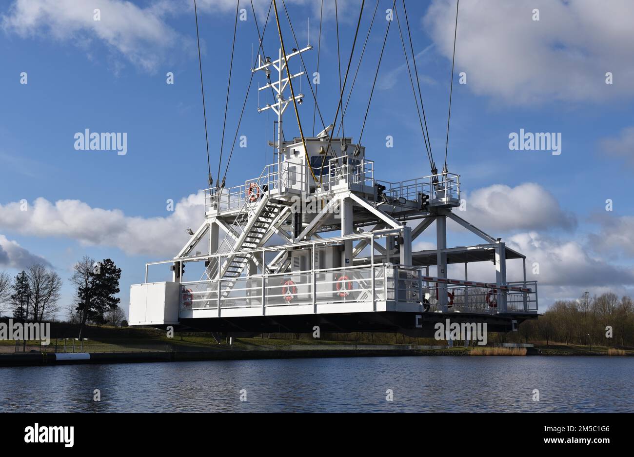 Die Rendsburger Hängefähre, Fähre, über den Kieler Kanal, Schleswig-Holstein, Deutschland Stockfoto