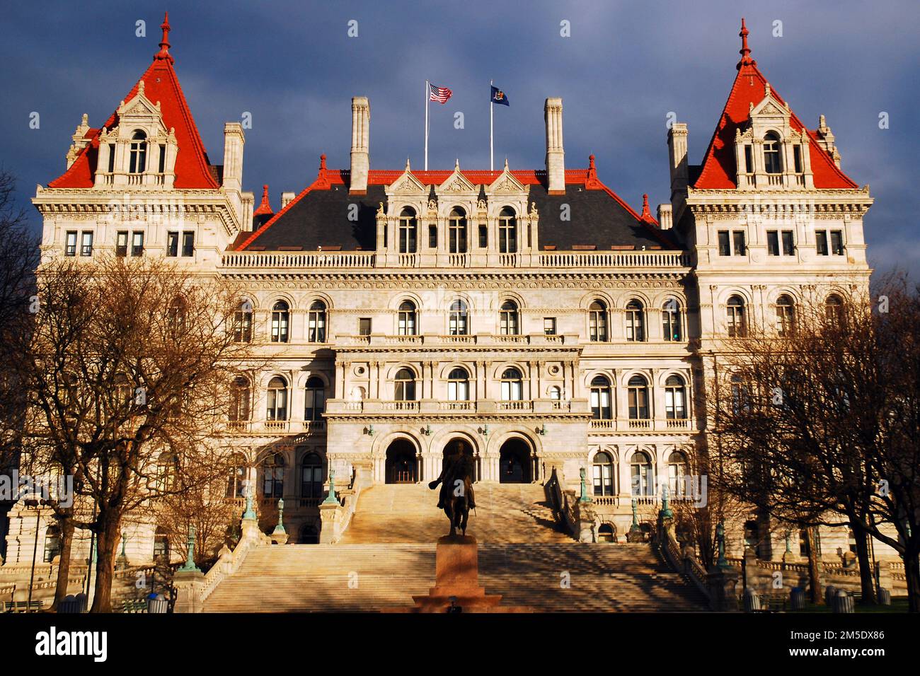 Das New York State Capitol in Albany, New York, ist das cent3er. Gebäude der Politik und Regierung im Bundesstaat Stockfoto