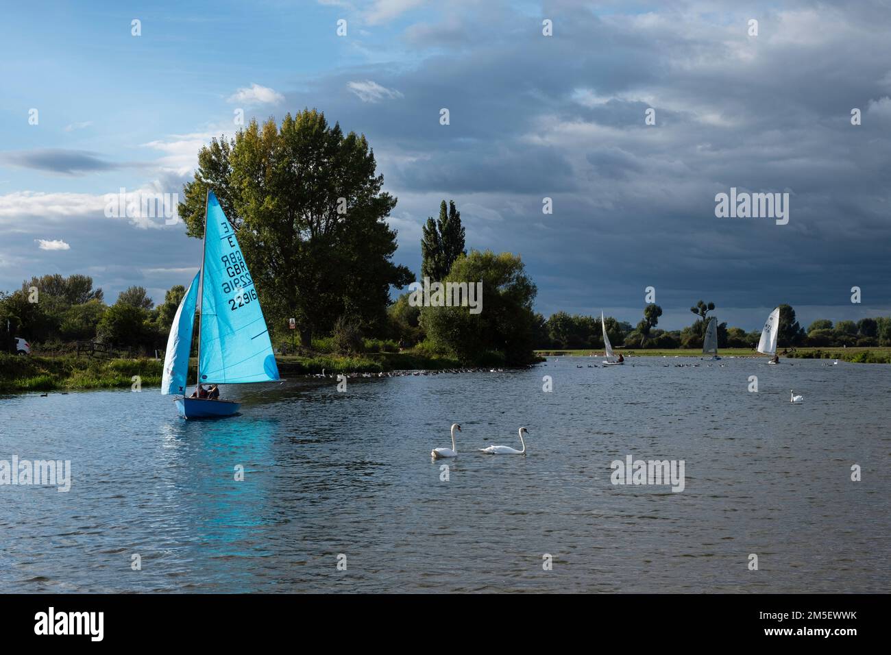 Lerne zu segeln, River Thames, Oxfordshire, Großbritannien Stockfoto