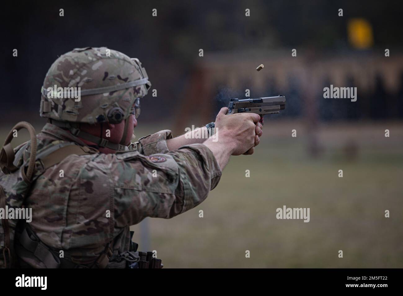 Das Alabama National Guard Marksmanship Team nimmt am 15. März 2022 an den U.S. Army Small Arms Championships 2022 in Fort Benning, Georgia, Teil. (Foto der Alabama National Guard von Staff Sgt. William Frye) Stockfoto