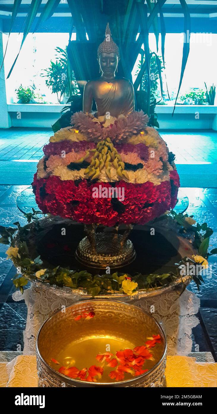 Sie begrüßen Sie von Flower Design, Bangkok City, Thai Cloture, Thailand Stockfoto
