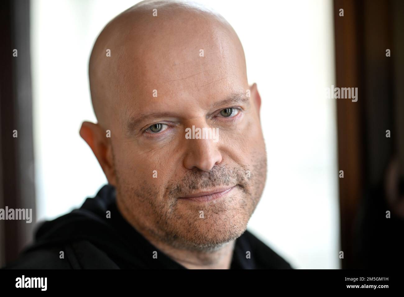 Regisseur Marc Forster fotografierte am 14. Dezember 2022 in Stockholm, Schweden. Foto: Anders Wiklund / TT / Code 10040 Stockfoto