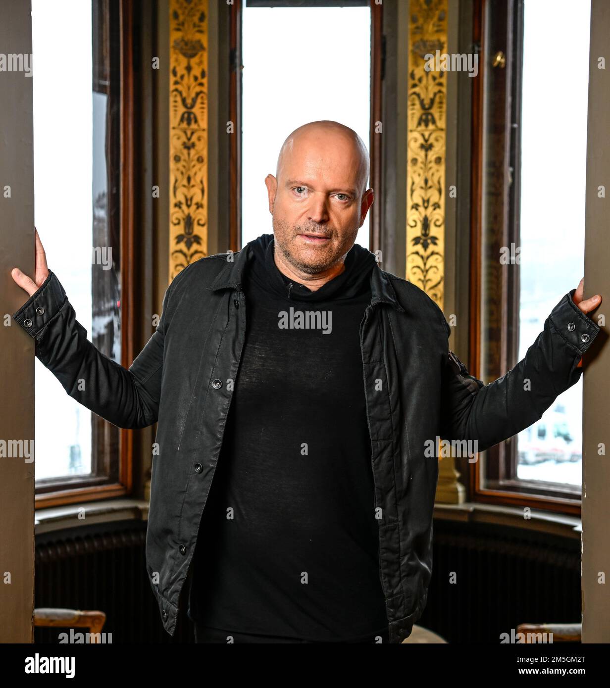 Regisseur Marc Forster fotografierte am 14. Dezember 2022 in Stockholm, Schweden. Foto: Anders Wiklund / TT / Code 10040 Stockfoto