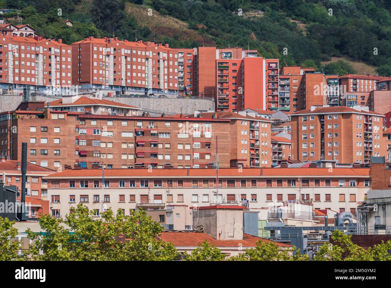 Stadtlandschaften und Gebäude in Bilbao, dem spanischen Baskenland Stockfoto