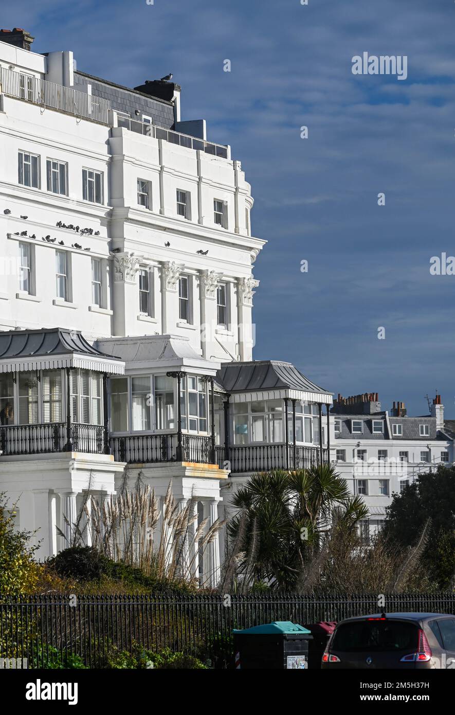 Ecke Chichester Terrace und Lewes Crescent im Kemp Town Estate in Brighton , Sussex , England Großbritannien - Stockfoto
