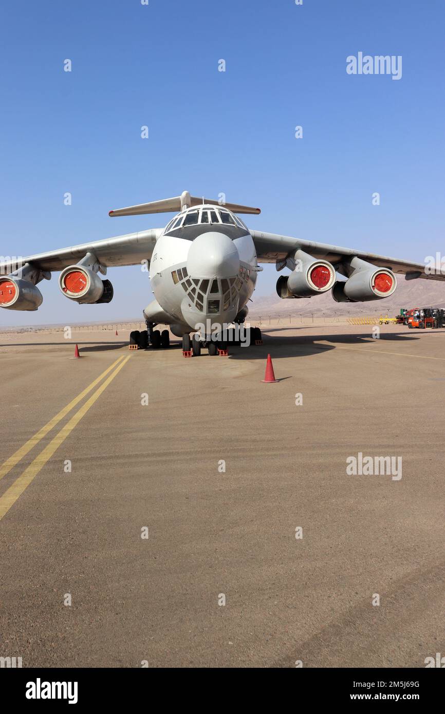Aqaba, Jordanien - 2022 : Ilyushin Il-76 Flugzeug der jordanischen Armee Stockfoto