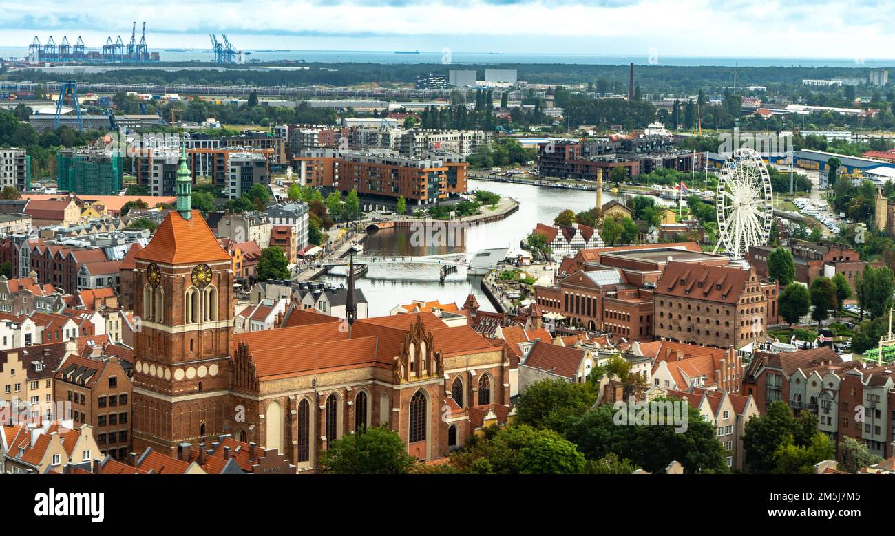 Danzig, Polen 21. August 2022 Blick vom Kirchturm Stockfoto