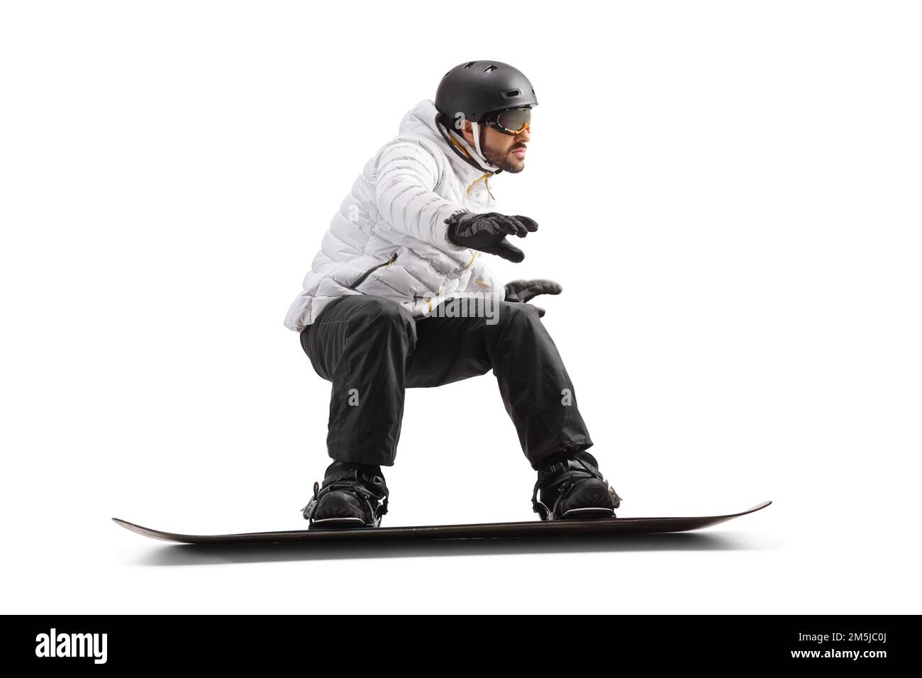 Mann auf einem Snowboard mit Helm und Schutzbrille isoliert auf weißem Hintergrund Stockfoto