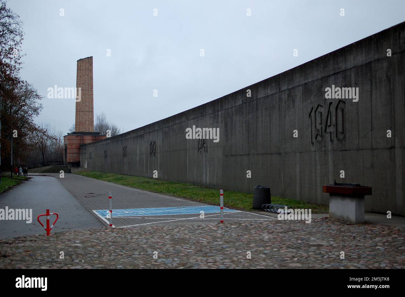 Der Bahnhof Radogoszcz[1][2] (deutsch: Bahnhof Radegast)[3] ist ein historischer Bahnhof in Łódź, Polen. Stockfoto