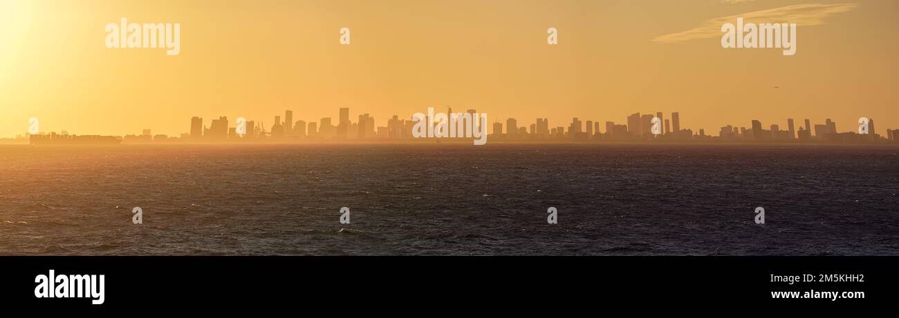 Wunderschöner Sonnenuntergang in der Stadt Miami Stockfoto