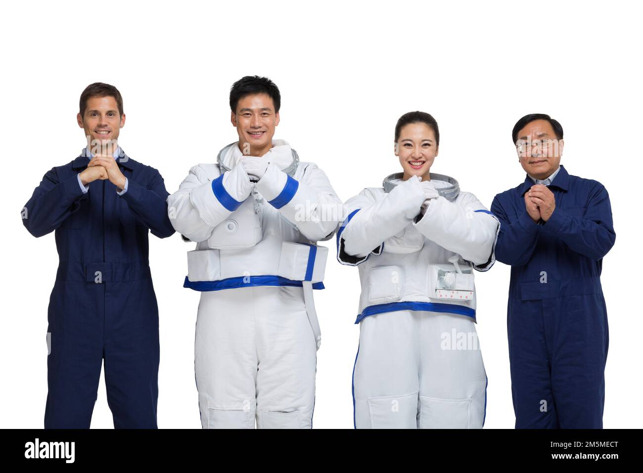 Fotoshooting männlicher Astronauten und Ingenieurteam Stockfoto