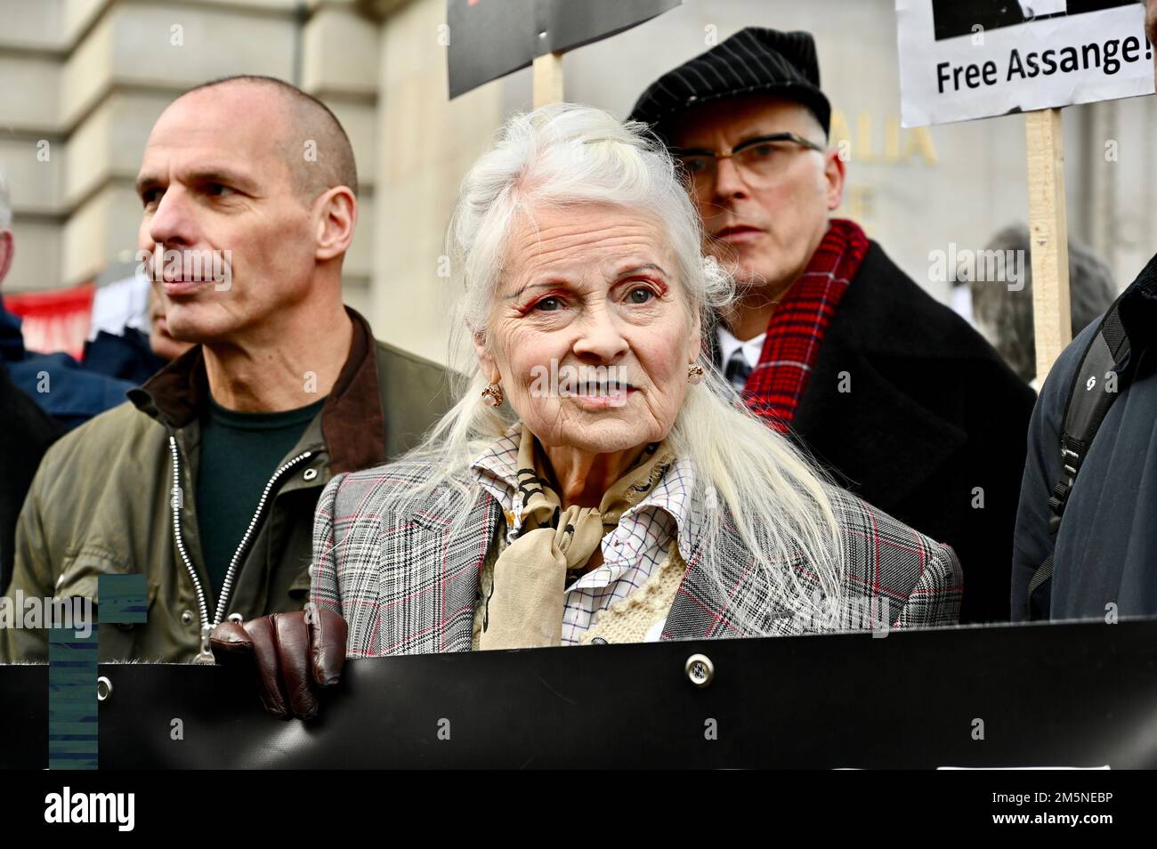 Vivienne Westwood, die Königin der britischen Mode, starb im Alter von 81years Jahren. DATEIBILD. Vivenne Westwood. Julian Assange Protest, Australia High Commision, The Strand, London. UK Stockfoto