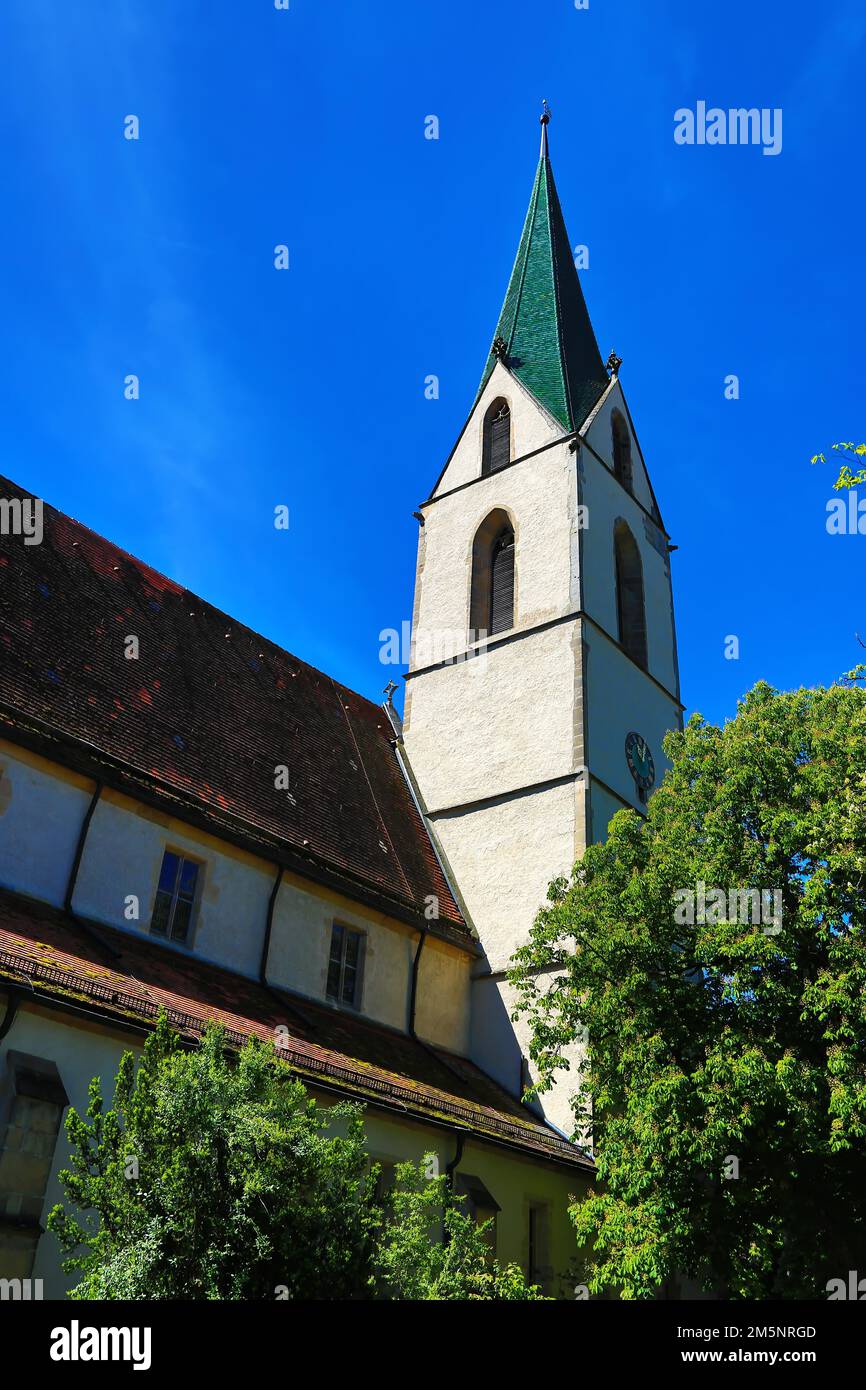 Die Universitätskirche St. Moriz ist ein Anblick im historischen Stadtzentrum von Rottenburg am Neckar. Rottenburg am Neckar, Tuebingen Stockfoto