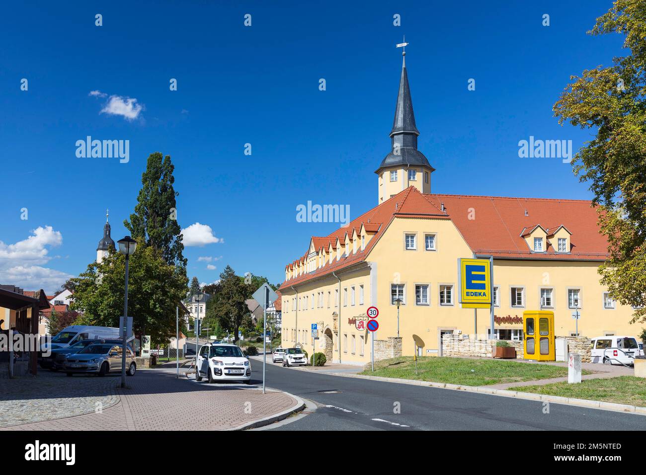 Dorfplatz mit Herrenhaus, Pesterwitz, Freital, Sachsen, Deutschland Stockfoto