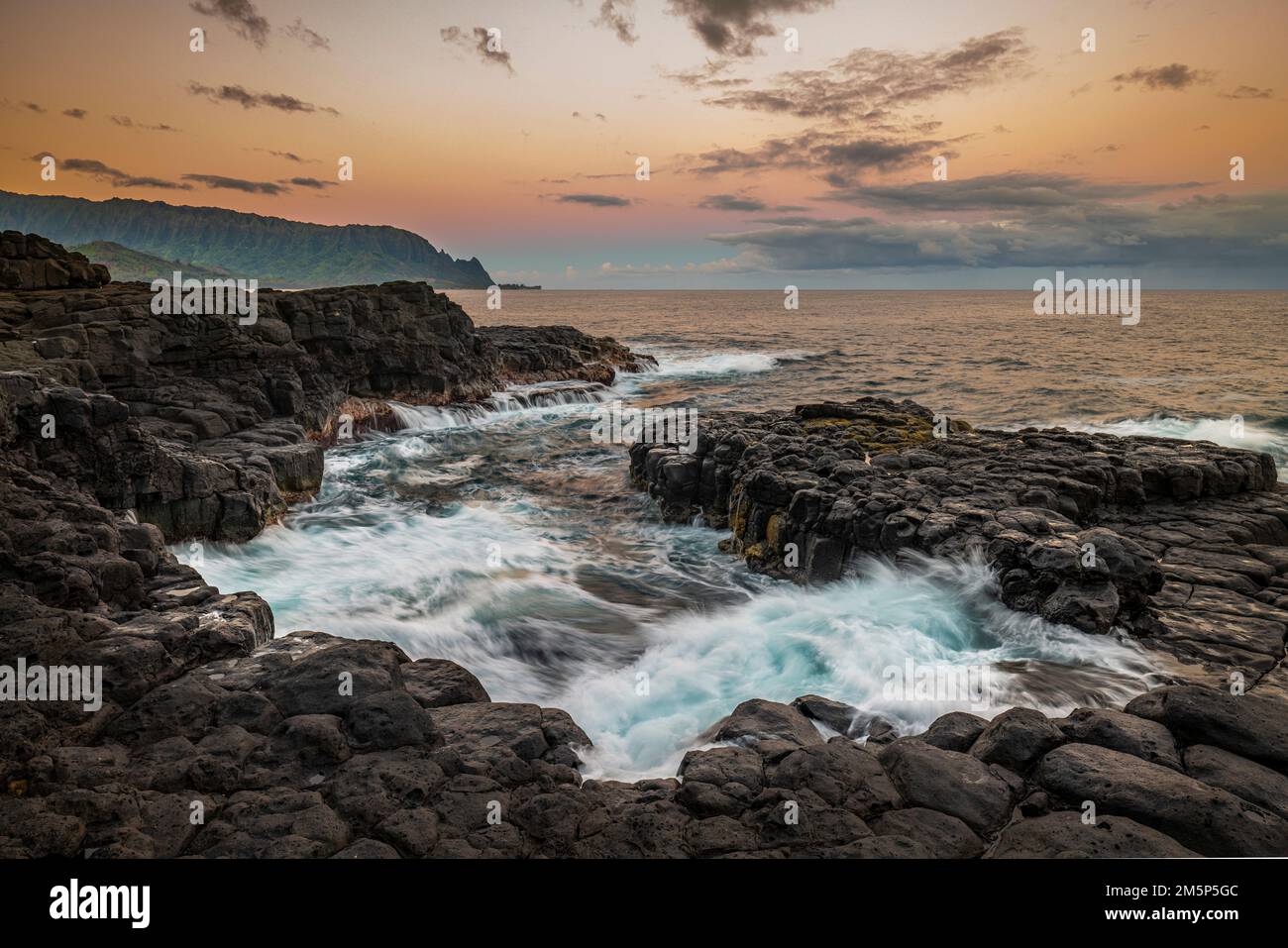 QUEEN'S BATH PRINCEVILLE KAUAI HAWAII USA Stockfoto