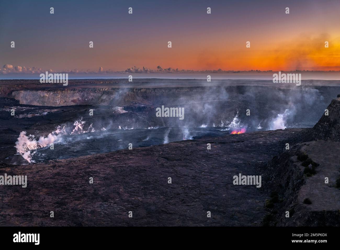 KILAUEA CALDERA VULKANE VULKANE IM NATIONALPARK HAWAII HAWAII USA Stockfoto