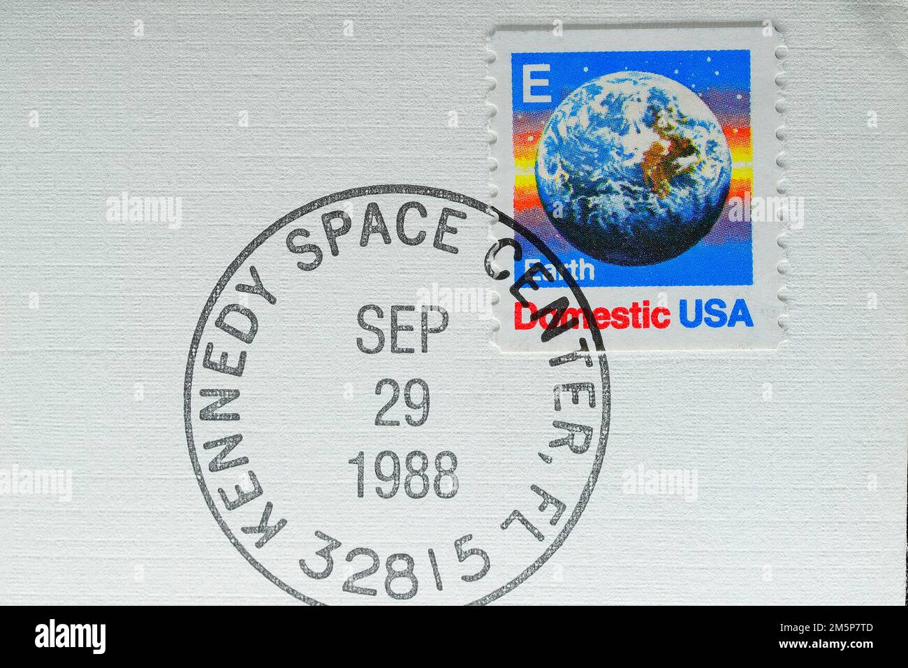 Eine Nahaufnahme eines Stempels vom 29. September 1988 vom Kennedy Space Centre zum Starttermin der Space Shuttle Discovery Stockfoto