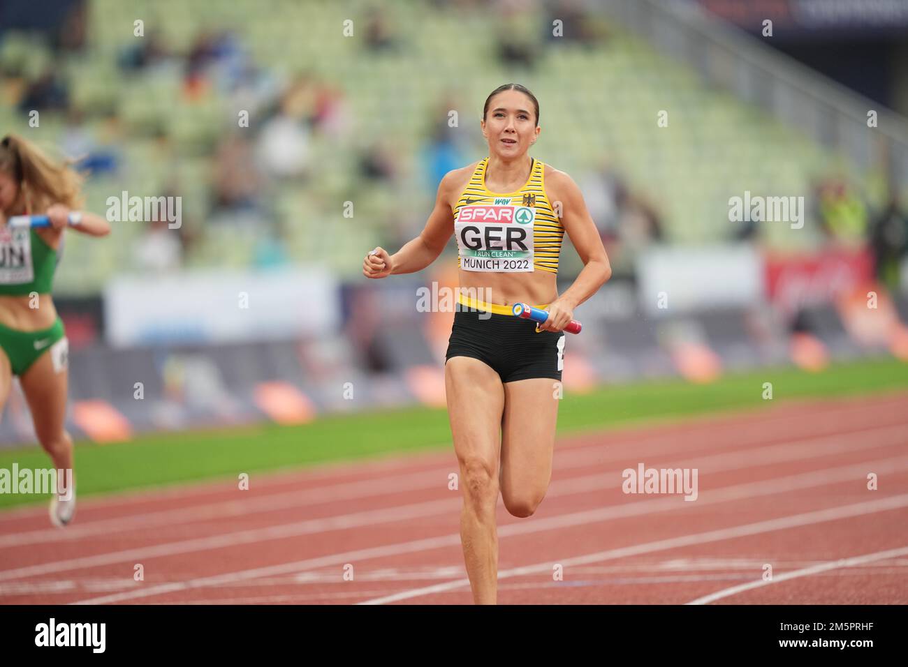 4x100-Staffelrennen für Damen mit Goldmedaille (Rebekka Hasse). Europameisterschaft in München 2022 Stockfoto