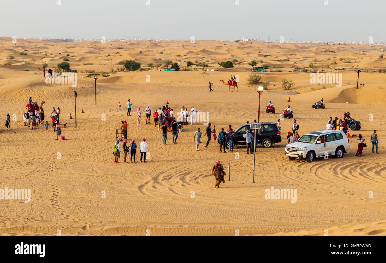 Dubai, Vereinigte Arabische Emirate - 11.06.2022 Uhr - Tourist im Camp in der Wüste Stockfoto