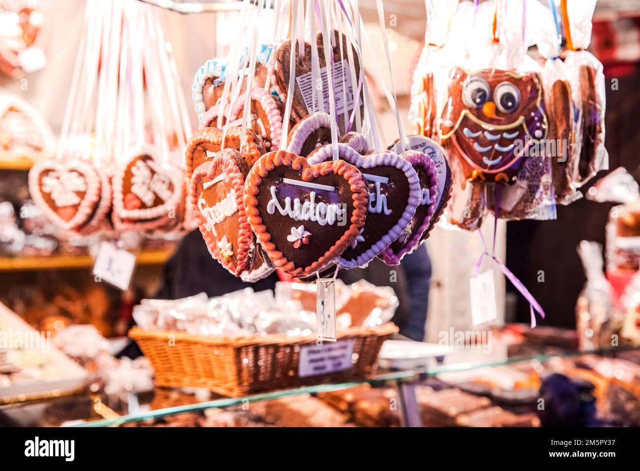 Nürnberg, weltberühmter Christkindlesmarkt Weihnachtsmarkt Wintermarkt in Bayern, Deutschland Stockfoto