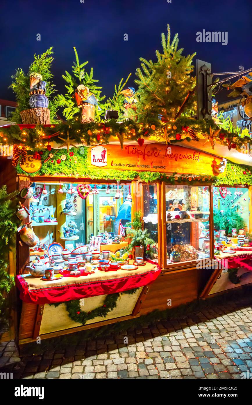 Dresden, Sachsen/Deutschland - Dezember 2016: Schöner Weihnachtsmarkt 
