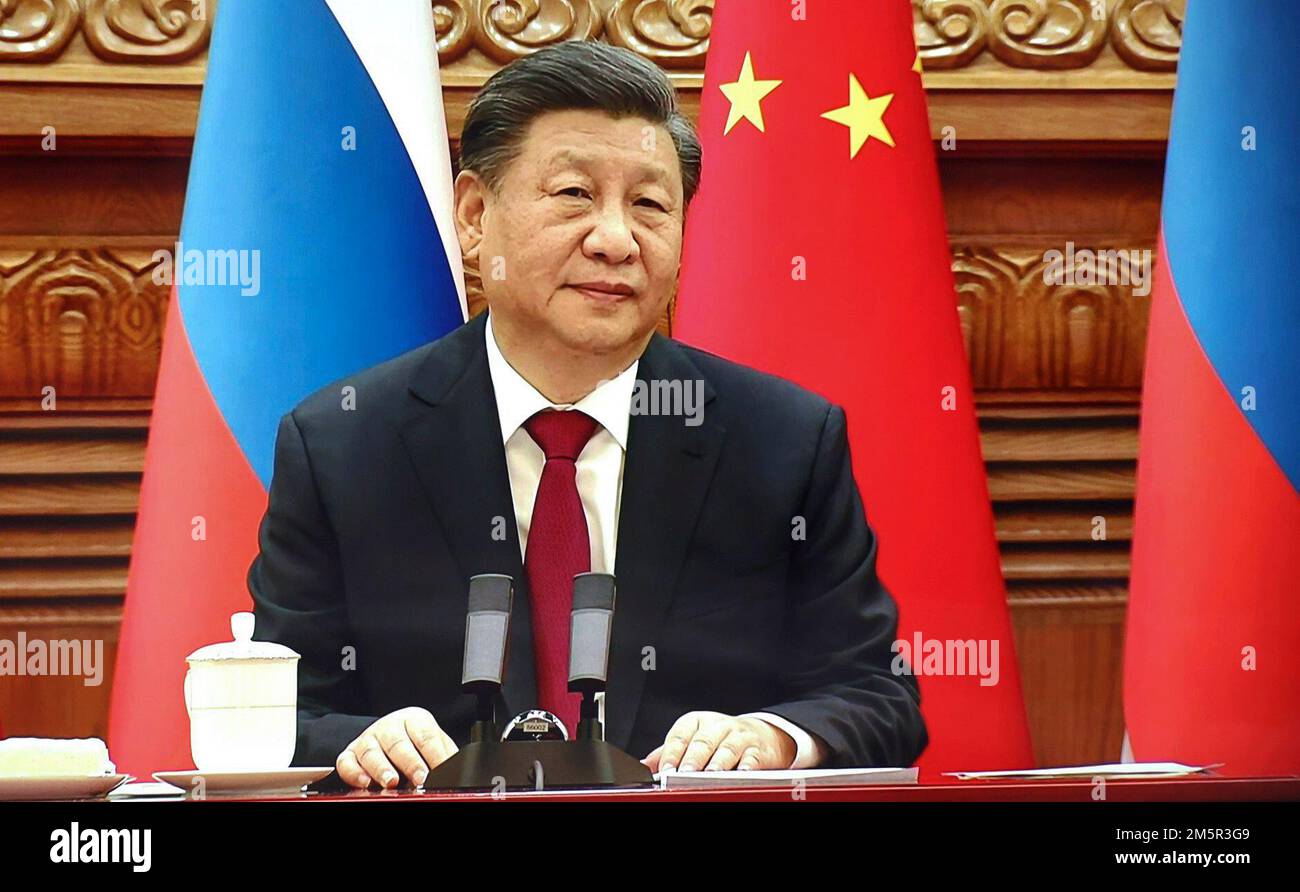 Der russische Präsident Vladimir Putin traf sich mit dem Präsidenten der Volksrepublik China Xi Jinping per Videokonferenz. Foto: Das Russische Präsidialamt Stockfoto