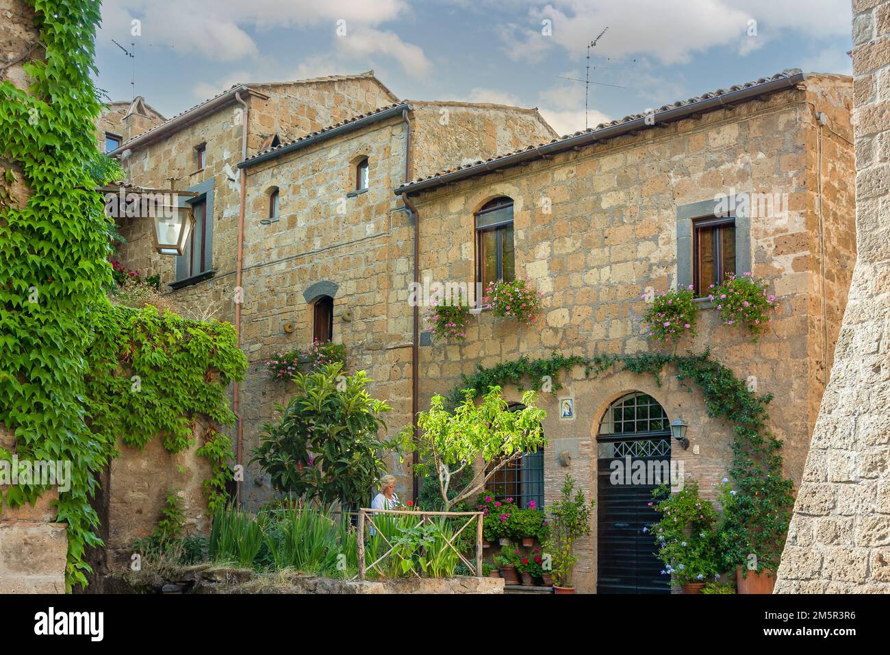 Civita di Bagnoregio (Viterbo), Italien 24. August 2009 : das berühmte antike Dorf in Mittelitalien, bekannt als "die Stadt, die stirbt". Aussicht auf einige Stockfoto