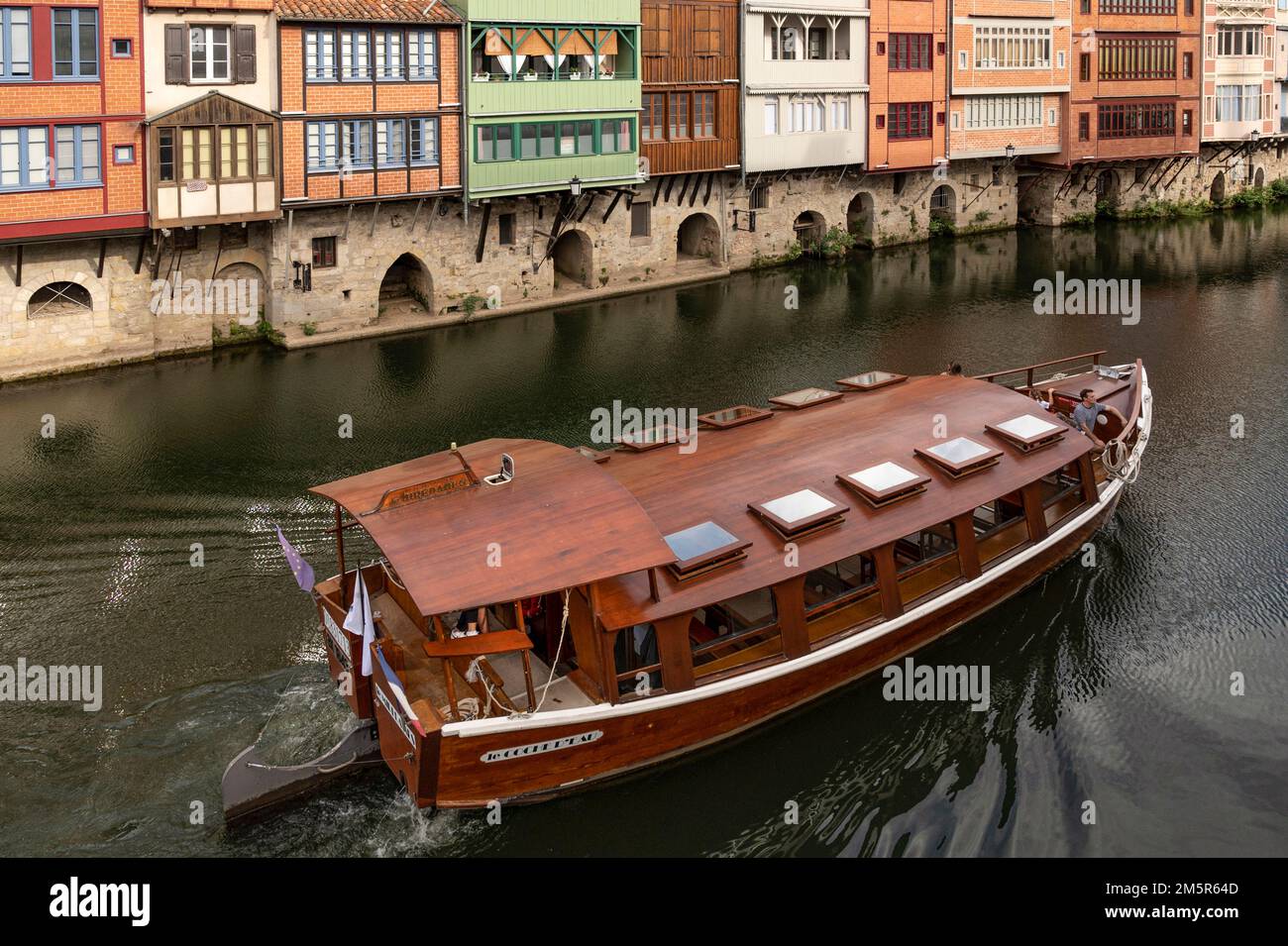 Details zu den traditionellen Häusern am Fluss Agout in Castres, Südfrankreich Stockfoto