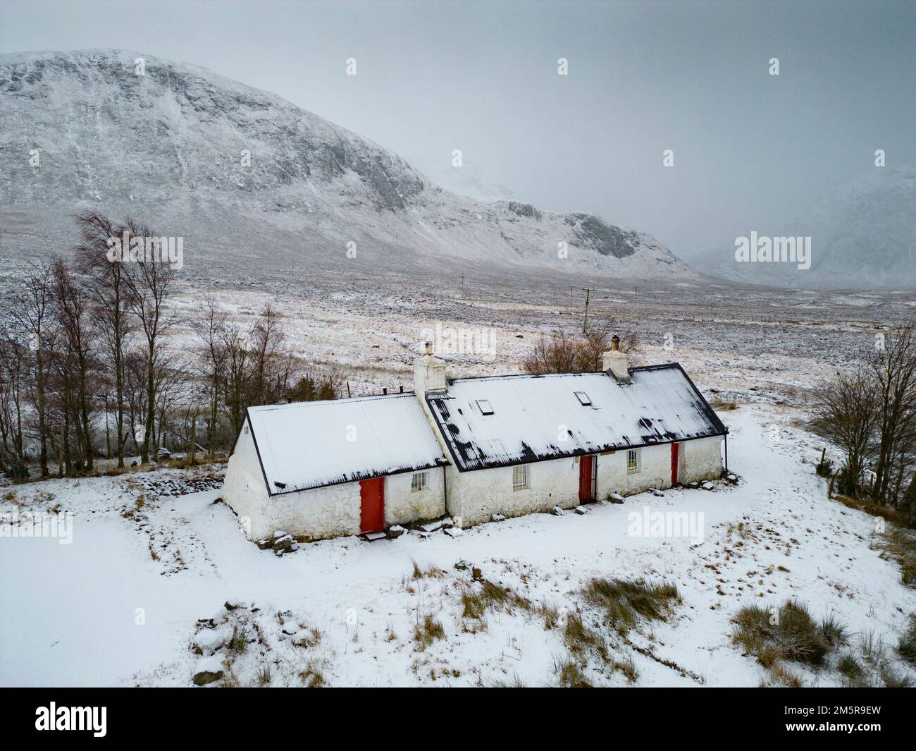 Winterschnee auf Glen Coe in Blackrock Cottage, Scottish Highlands, Schottland, Großbritannien Stockfoto