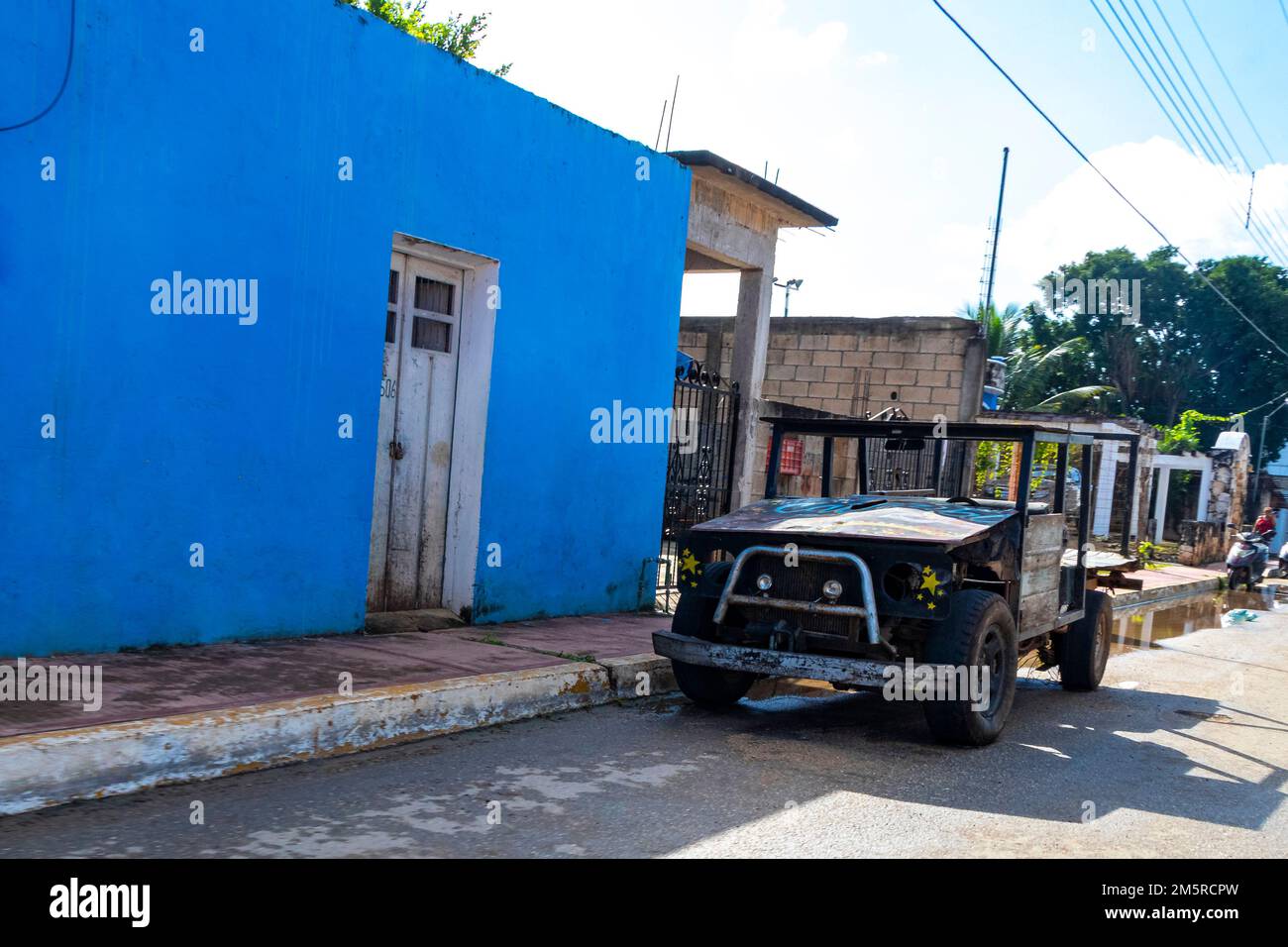 Kantunilkin Quintana Roo Mexiko 21. Dezember 2021 ein kleines Dorf mit Straßen beherbergt Kirchen und öffentliche Plätze in Kantunilkin Lazaro Cardenas in Quint Stockfoto