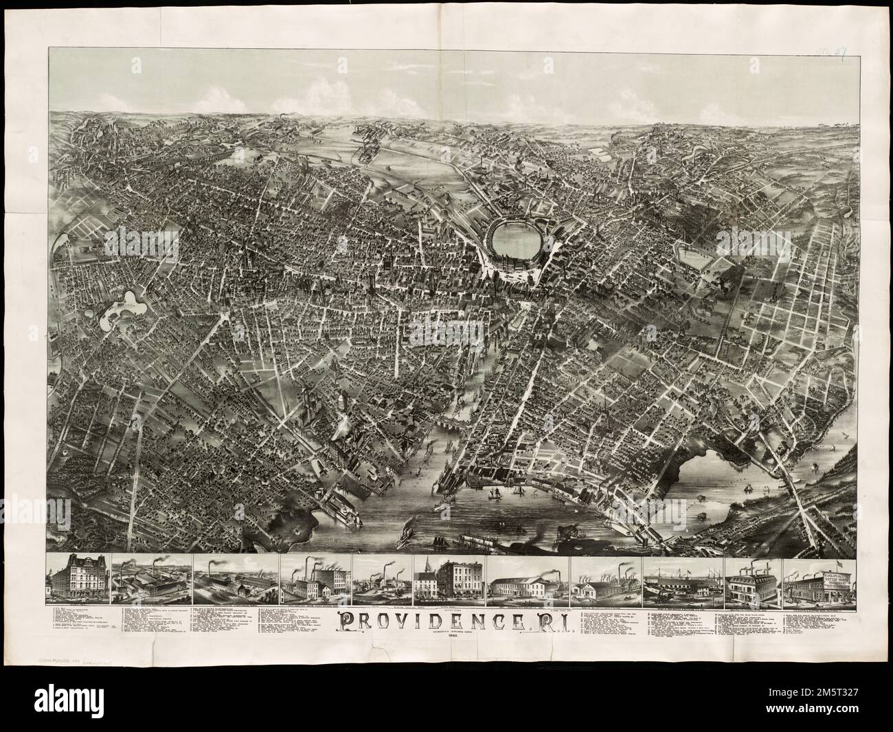 Providence, R.I. Brid's-Eye-Blick. Einschließlich krank. Indiziert für Points of Interest. Im Jahr 1880 hatte Providence eine Bevölkerung von fast 105.000 Einwohnern und ist damit die 20. Größte Stadt der Vereinigten Staaten. Auf dieser Zeichnung wird die Stadt vom Südosten aus betrachtet und konzentriert die Aufmerksamkeit im Vordergrund und im Zentrum auf die Hafenanlagen entlang des Providence River und seiner Kreuzung mit dem Seekonk River. Der Bahnhof befindet sich neben einem ovalen Stausee, bekannt als The Cove, und befindet sich gut sichtbar in der Nähe der Kartenmitte. Eine solche Orientierung legt die Bedeutung von Transport und Schifffahrt nahe Stockfoto Providence, R.I. Brid's-Eye-Blick. Einschließlich krank. Indiziert für Points of Interest. Im Jahr 1880 hatte Providence eine Bevölkerung von fast 105.000 Einwohnern und ist damit die 20. Größte Stadt der Vereinigten Staaten. Auf dieser Zeichnung wird die Stadt vom Südosten aus betrachtet und konzentriert die Aufmerksamkeit im Vordergrund und im Zentrum auf die Hafenanlagen entlang des Providence River und seiner Kreuzung mit dem Seekonk River. Der Bahnhof befindet sich neben einem ovalen Stausee, bekannt als The Cove, und befindet sich gut sichtbar in der Nähe der Kartenmitte. Eine solche Orientierung legt die Bedeutung von Transport und Schifffahrt nahe Stockfoto