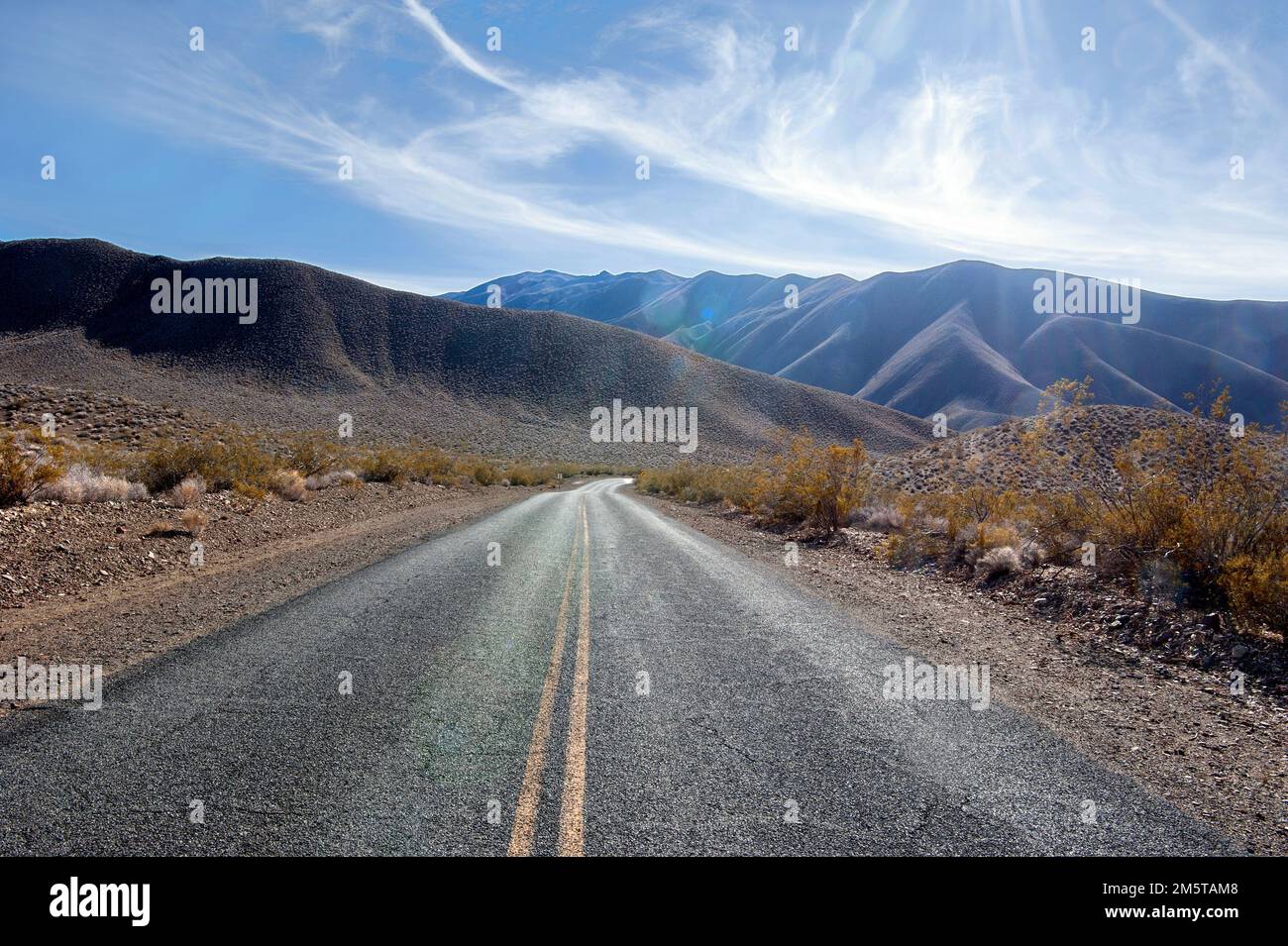 Wüste, Landschaft, Hügel, Straße, Death Valley, Kalifornien Stockfoto