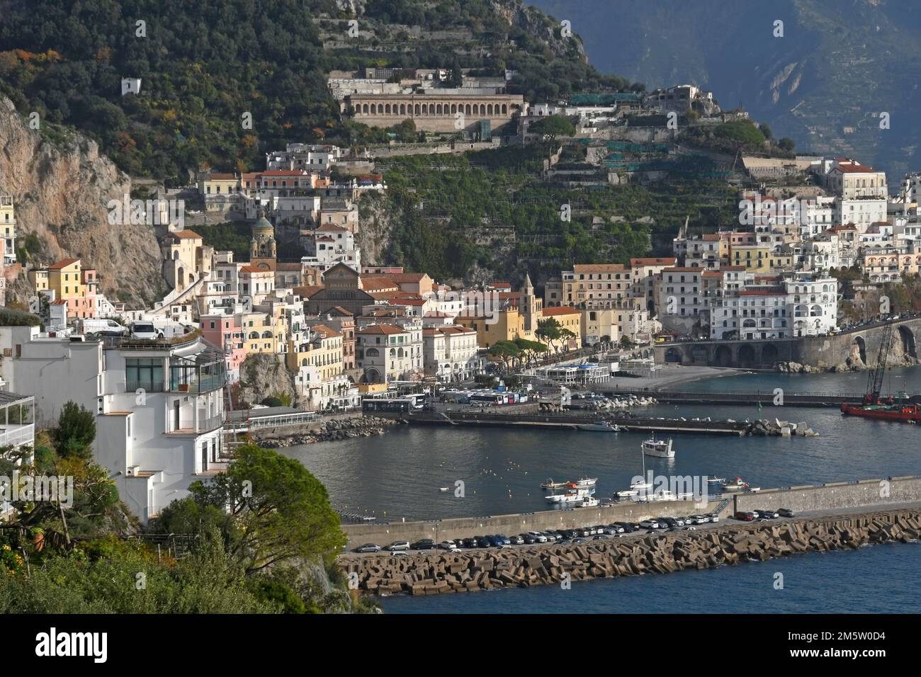 Amalfi Stadt an der Amalfiküste, Italien. Panoramablick Stockfoto