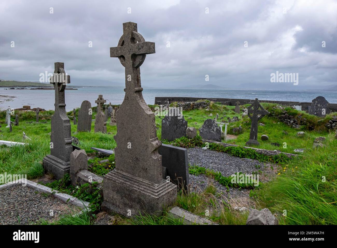 Friedhof in Ballinskelligs Abbey, County Kerry, Irland Stockfoto