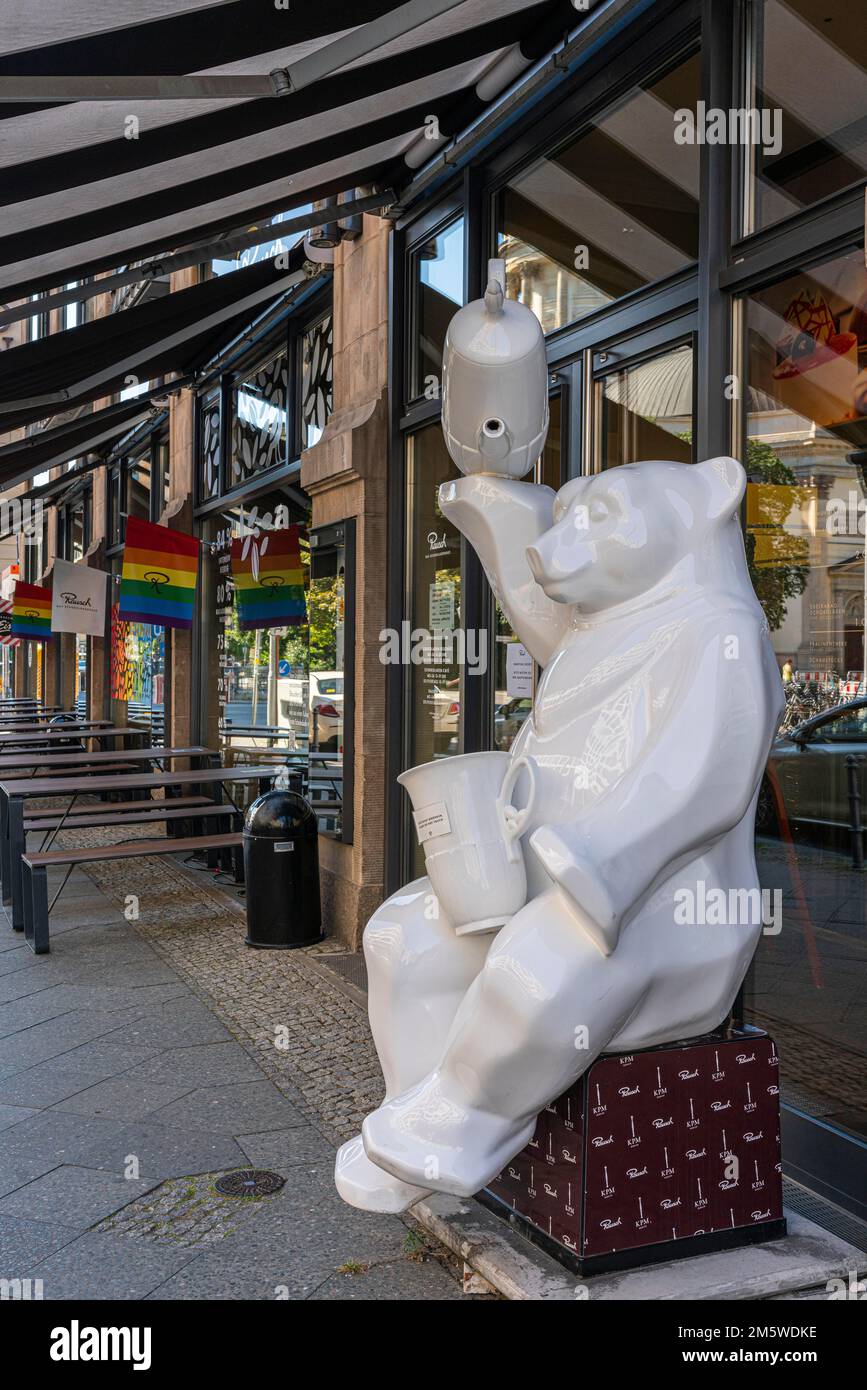 Plain Buddy Bear, Schokoladen Café Rausch, Gendarmenmarkt, Berlin, Deutschland Stockfoto
