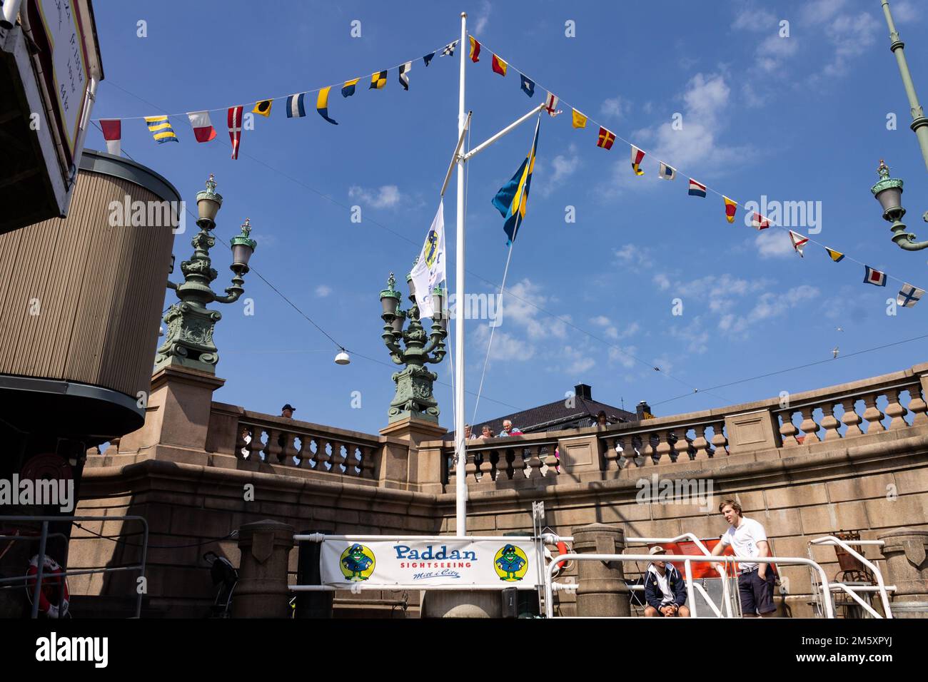 Eine wunderschöne Aufnahme historischer Bauten am Ufer des Flusses Gota alv in Göteborg, Schweden Stockfoto