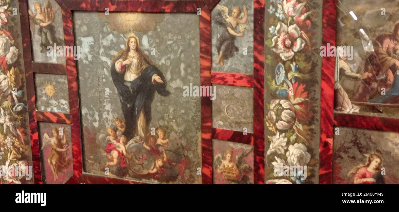 La Iglesia de la Vera Cruz, sita en la ciudad de Salamanca, es un