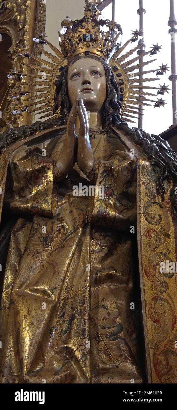 La Capilla de la Vera Cruz es una iglesia del siglo XVI que fue reformada por Joaquín Churriguera en el siglo XVIII, lo que le da aspecto barroco. Stockfoto