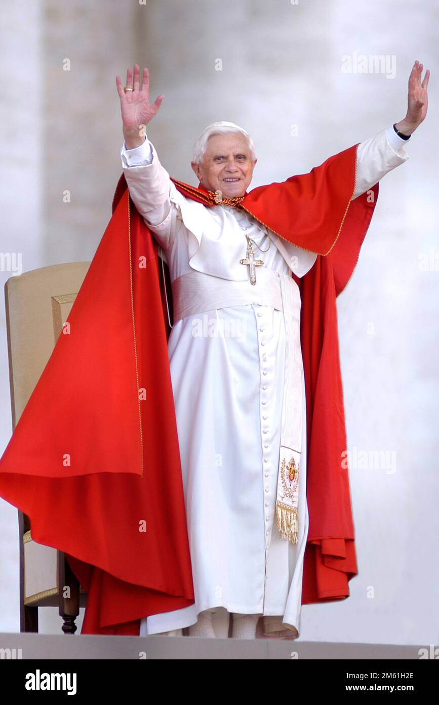Vatikanstadt, Vatikanstadt. 28. Dezember 2022. Papst Benedict XVI/dpa/Alamy Live News Stockfoto