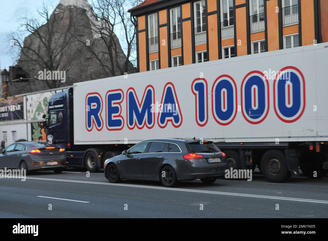 Jyerup/Dänemark/01. Januar 2023/Rema 1000 Fiod deliveery Truck in Aktion am 1. januar 2023 in dänischer Hauptstadt. (Foto: Francis Joseph Dean/Dean Pictures) Stockfoto