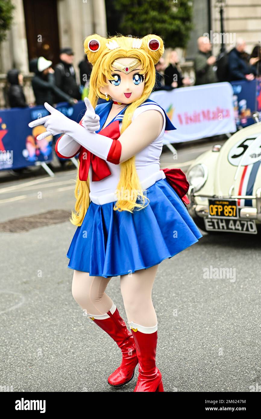 London, Großbritannien. 01. Januar 2023. Die alljährliche Silvesterparade in London mit Hunderten von Festwagen am 1. Januar 2023 im Zentrum von London, Großbritannien. Kredit: Siehe Li/Picture Capital/Alamy Live News Stockfoto