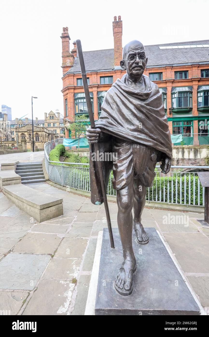 Mahatma Gandhi, Statue,Manchester,Stadt,in,AT,Stadtzentrum,Zentrum,Nordwesten,England,Nordwestengland,Englisch,Englische Stadt,Levelling Up,Greater Manchester, GB,Großbritannien,Großbritannien,Großbritannien,Großbritannien,Großbritannien,Großbritannien,Großbritannien,Großbritannien,Großbritannien,englische Stadt, Stockfoto