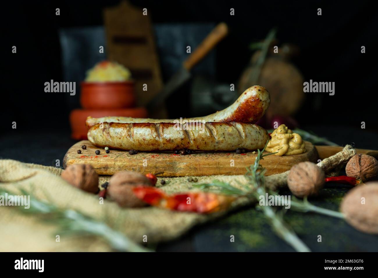 Bratwurst sausages -Fotos und -Bildmaterial in hoher Auflösung – Alamy